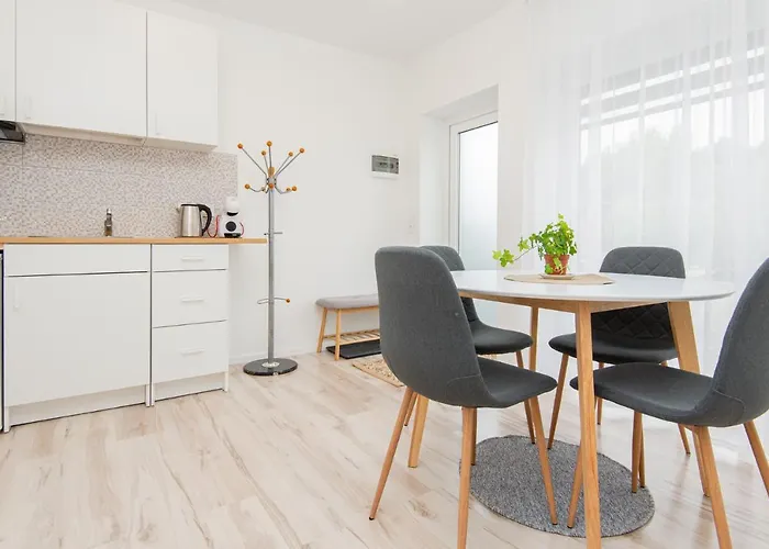 Melyna Banga Apartment *